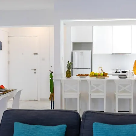 Mackenzie Leo Seafront Apartman Lárnaka