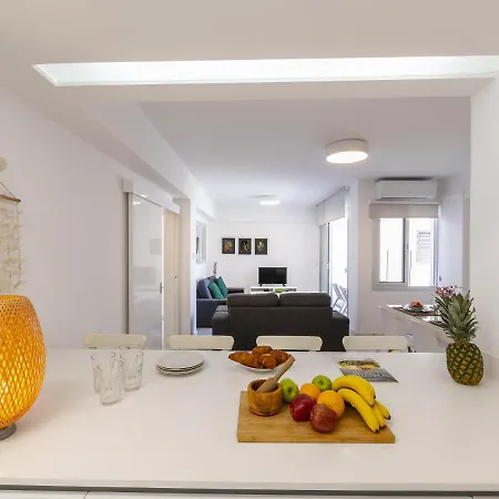 Mackenzie Leo Seafront Apartman