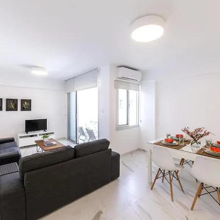 Mackenzie Leo Seafront