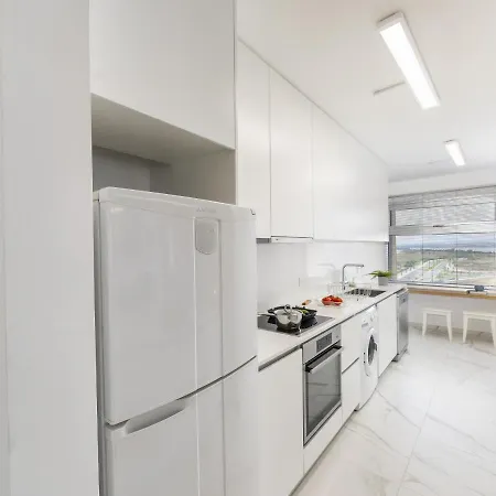 Mackenzie Leo Seafront Apartament Larnaca