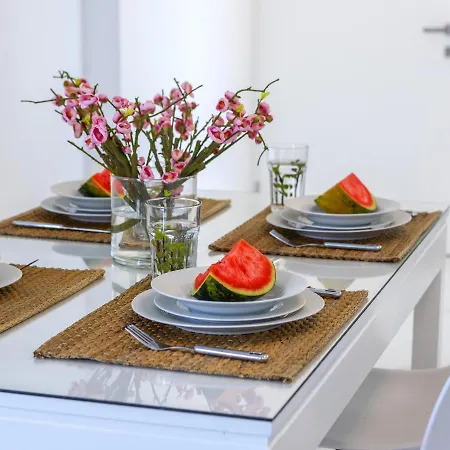 Mackenzie Leo Seafront Apartament Larnaca