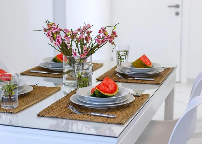 Mackenzie Leo Seafront Apartament Larnaca